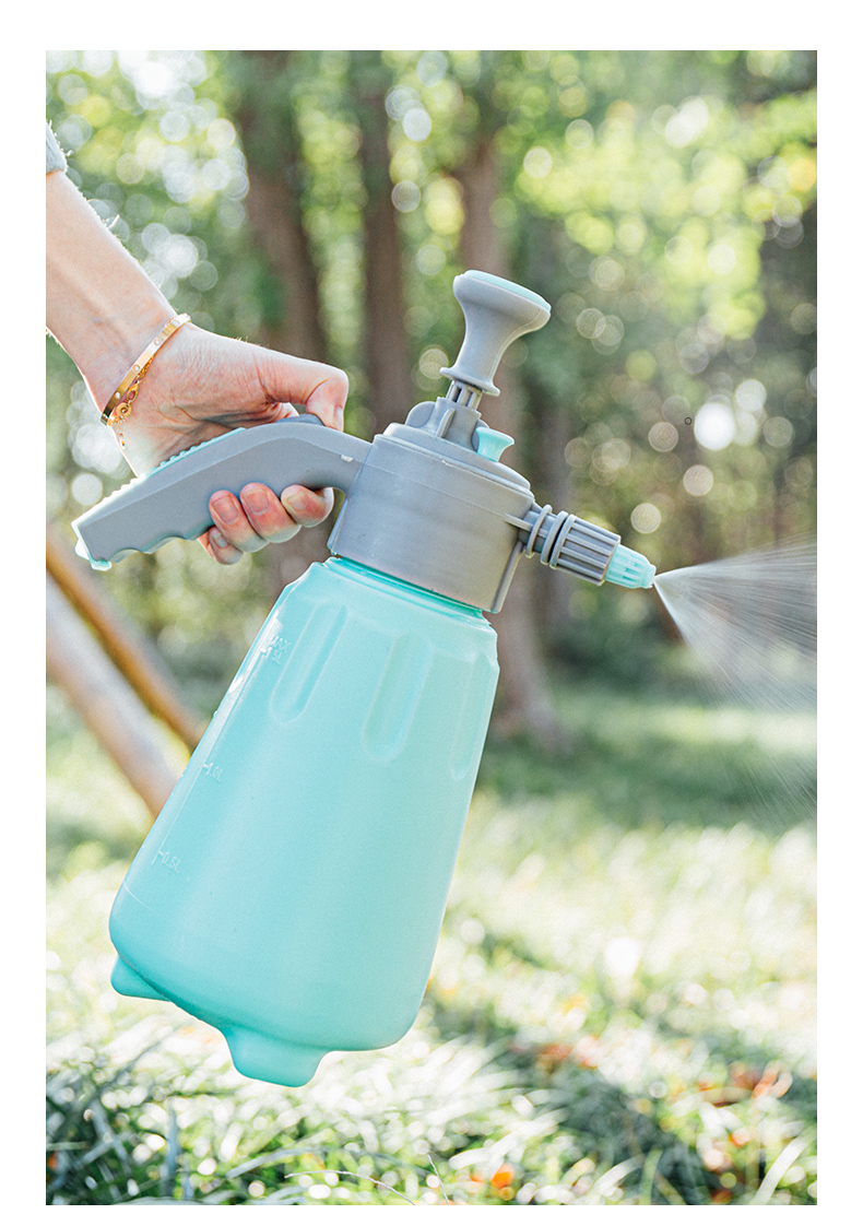 Garden Pressure Water Pot Flower Sprayer Spray Bottle Pump
