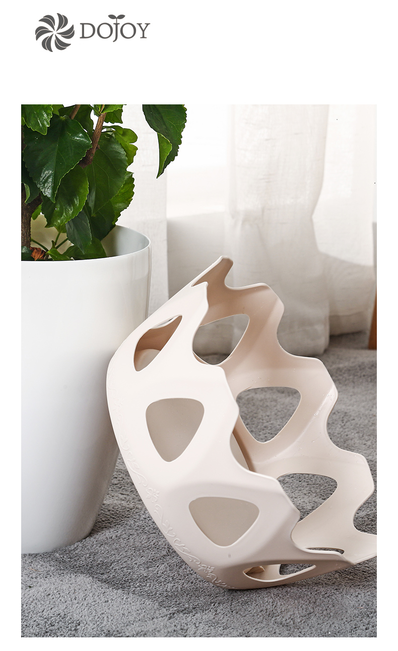 Resin Hollow Potted Plant Stand