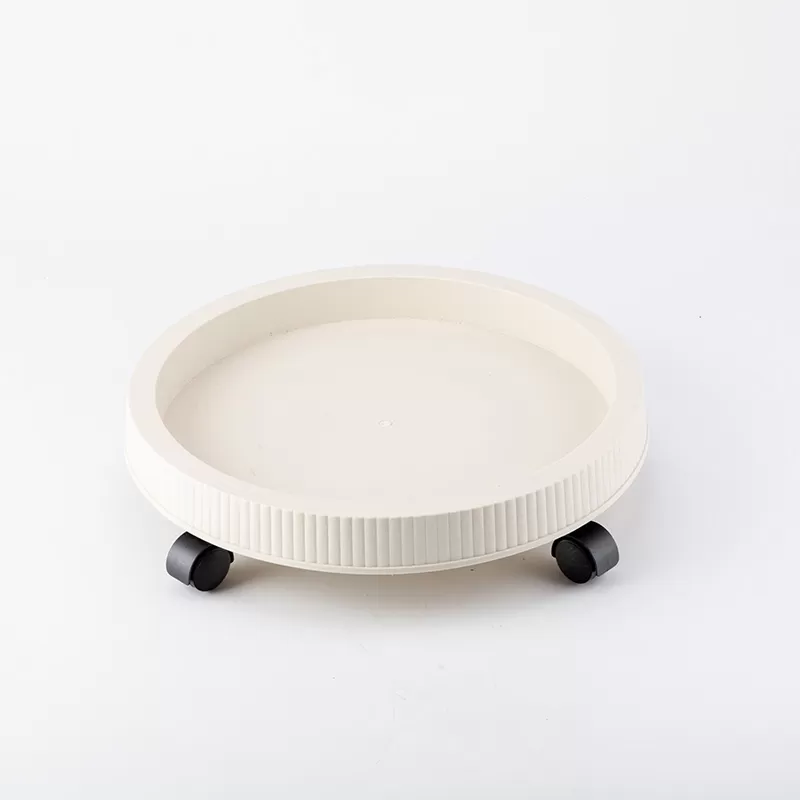 Plastic flower pot saucer with wheel